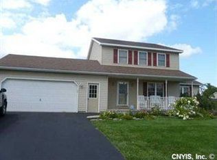 107 Cedarcrest Ln, Oneida, NY 13421