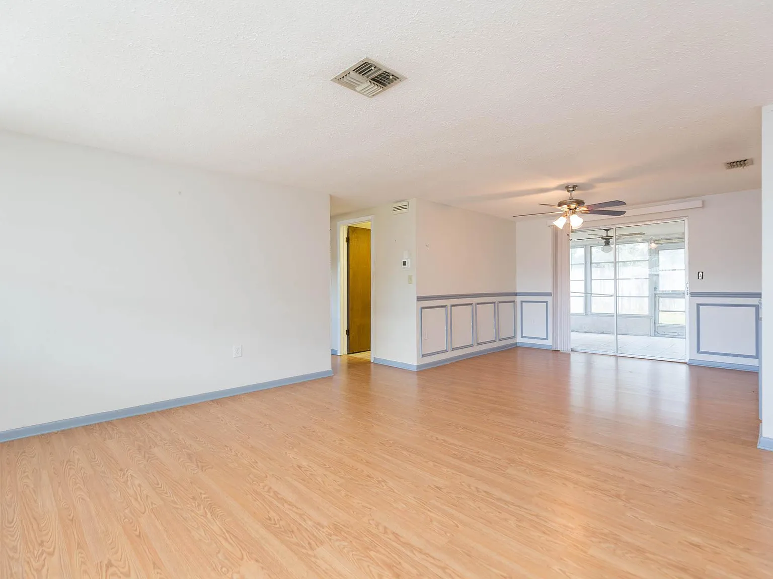2 bed, 1437 sqft, $1,545 — Photo 4