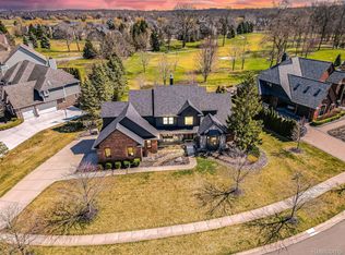 23775 Point O Woods Ct, South Lyon, MI 48178
