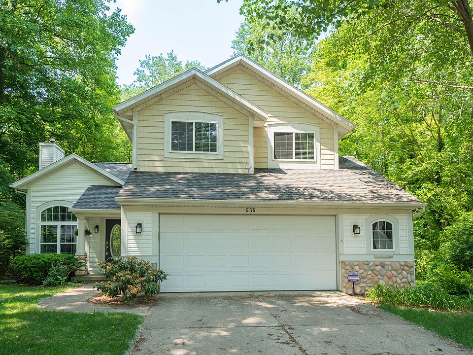 1st image of 535 Woodbridge Cir