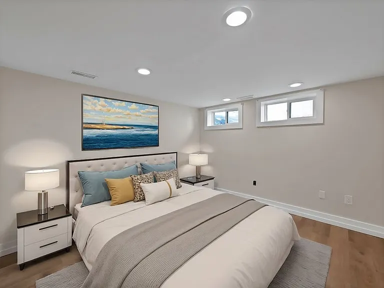597 Upper Ottawa St #2 — Photo 10