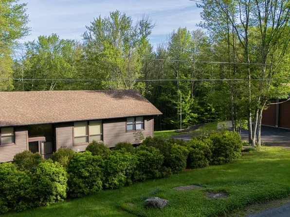 1111 Advent Rd, Lake Ariel, PA 18436