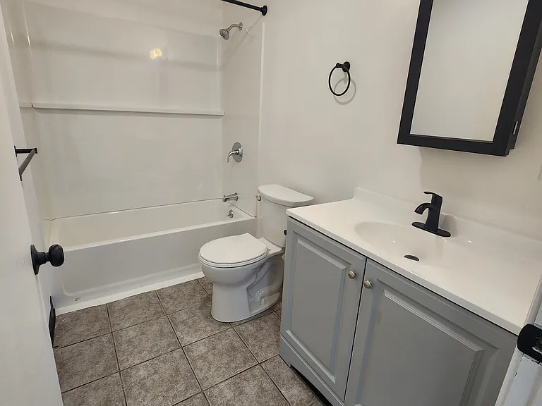 5 Irene St #8 — Photo 10