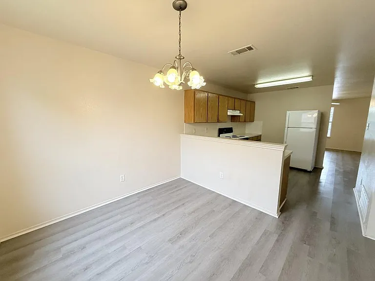 3407 Toledo Dr #C — Photo 9