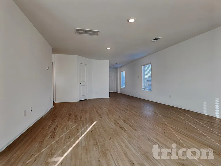 18613 Rosehill Prairie Dr — Photo 3