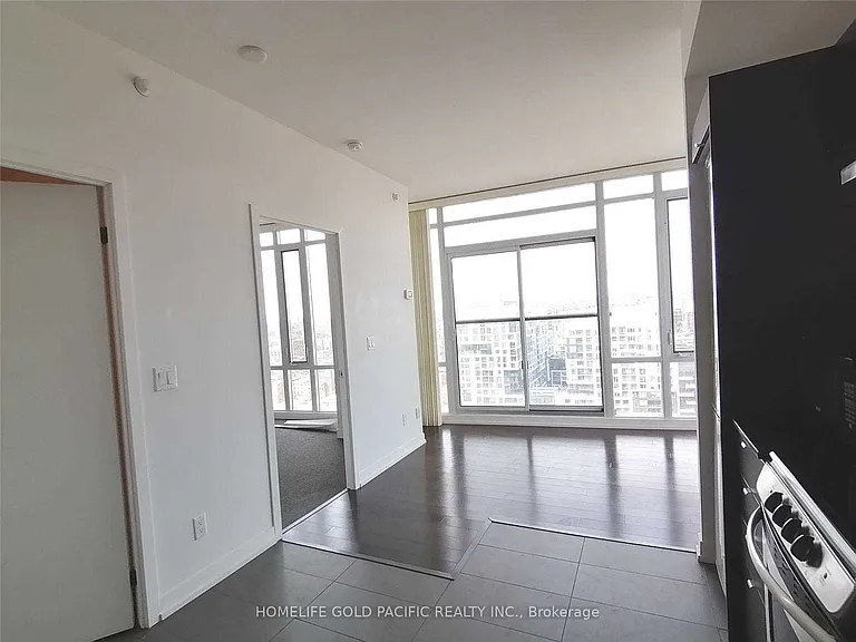170 Fort York Blvd #2303 — Photo 9