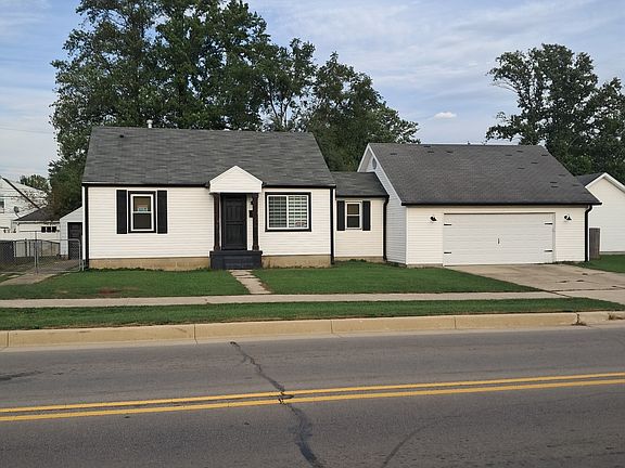 2nd image of 2828 S 14th St