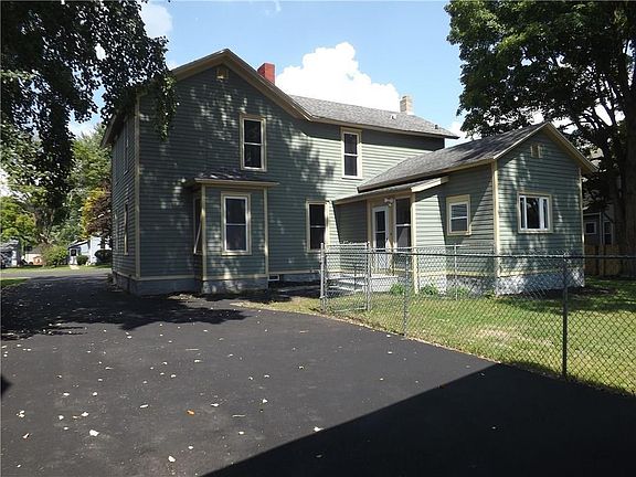 3rd image of 7 Hibbard Ave