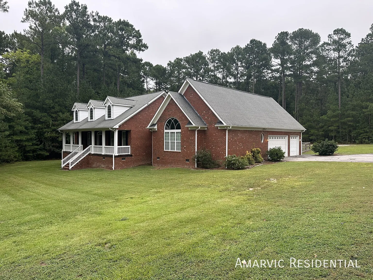 Amarvic Residential — Photo 1