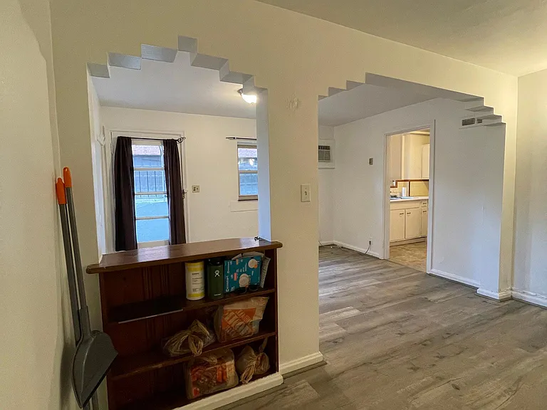 877 Ludlow Ave #5 — Photo 12