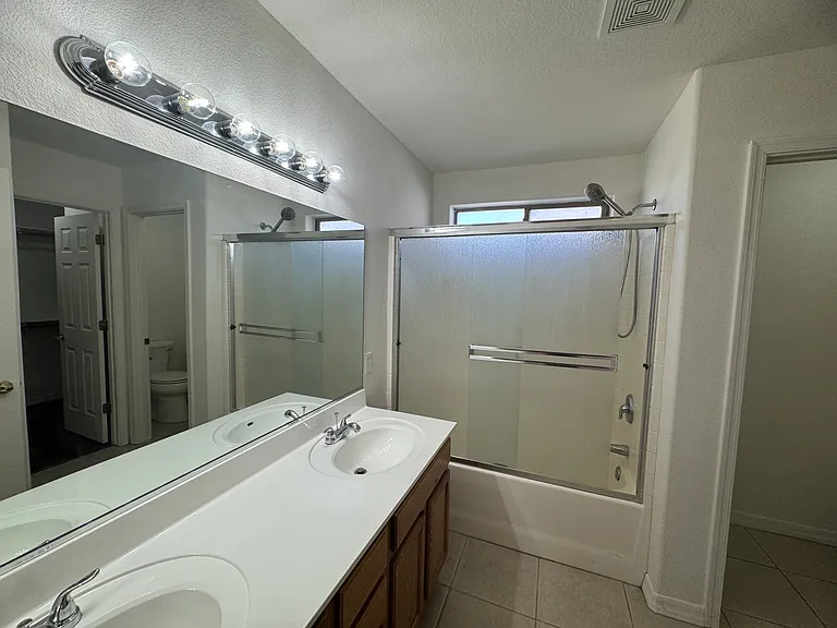 3924 E Potter Ave — Photo 7