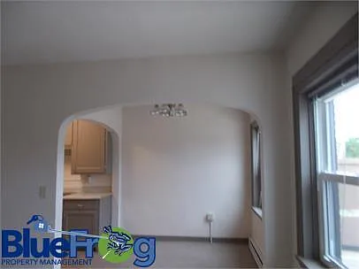 414 Dousman St — Photo 2