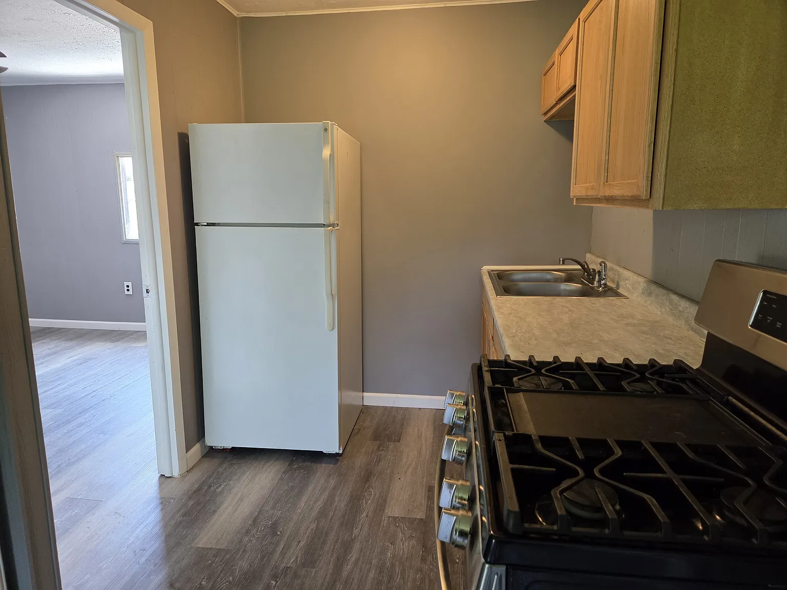 208 Saco Lane - C — Photo 3