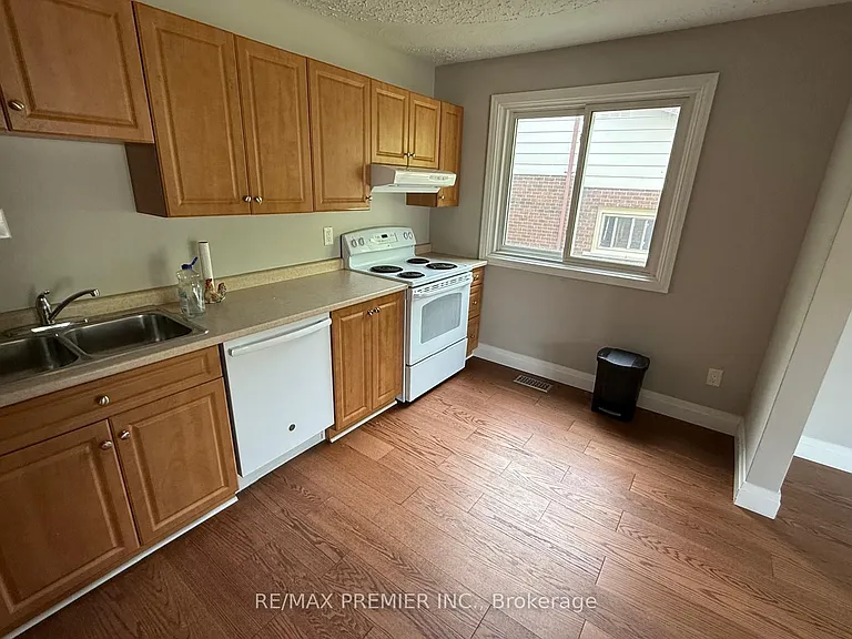 416 Cole Rd #UPPER — Photo 17