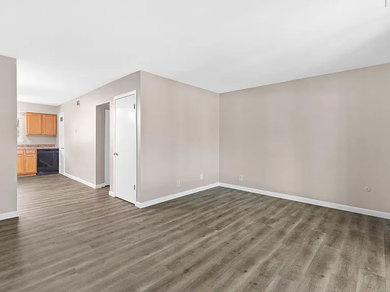 Brookview Apartments — Photo 10