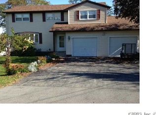 4434 Cleveland Rd, Syracuse, NY 13215