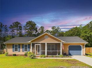 157 Hobson Ct, Raeford, NC 28376