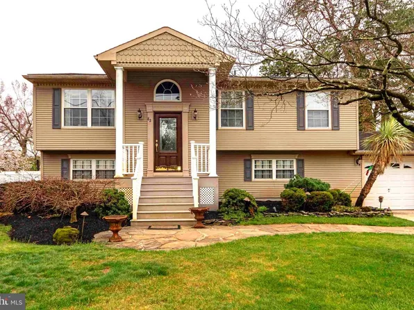 82 Tensaw Dr, Browns Mills, NJ 08015