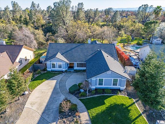2nd image of 2995 Howard Dr