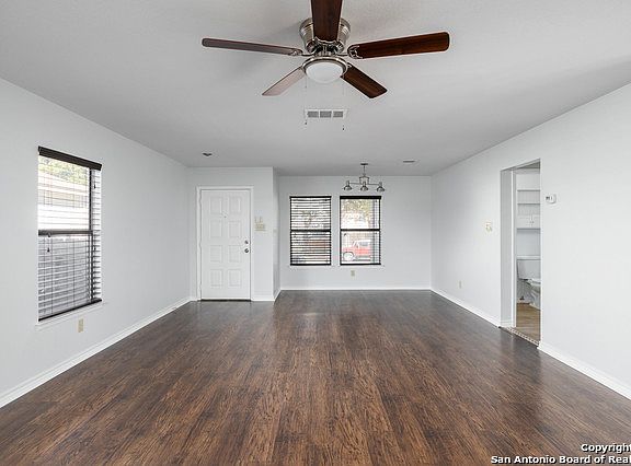 5th image of 4542 Sherwood Way