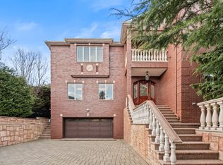 163 Four Corners Rd, Staten Island, NY 10304