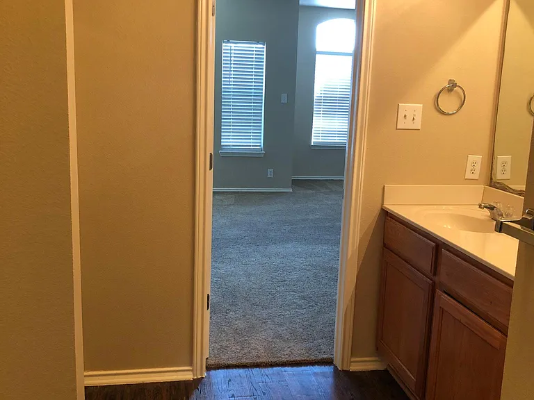 5514 Justin Cv — Photo 17