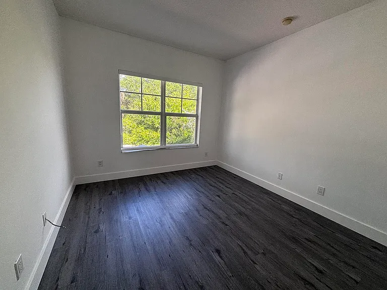 3904 Sabal Way — Photo 7