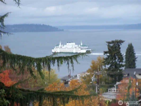 660 Campbell Avenue, Mukilteo, WA 98275