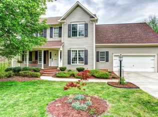 1834 Bearhollow Rd, Greensboro, NC 27410