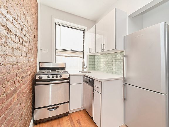 2nd image of 313 E 95th St APT 21