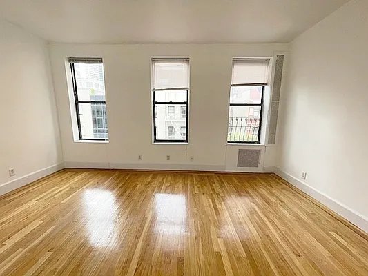 Rented by Douglas Elliman | media 17