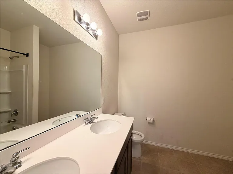 11704 Monterosso Dr — Photo 10