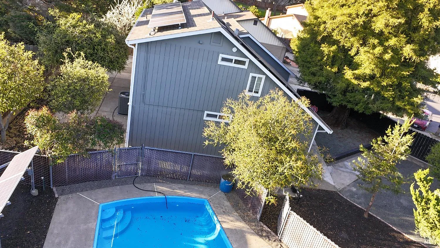 4415 Dove Court photo 1