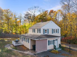 35 Thissell Ave, Dracut, MA 01826