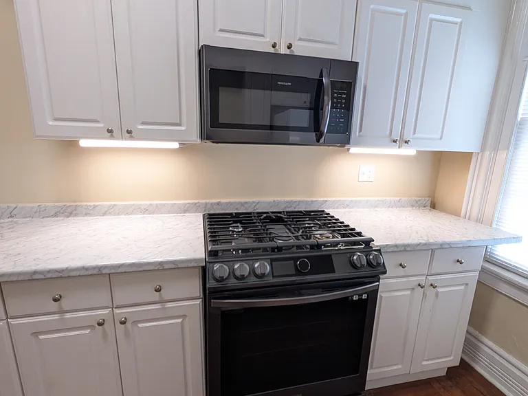 924 Hickman Rd #U2 — Photo 9