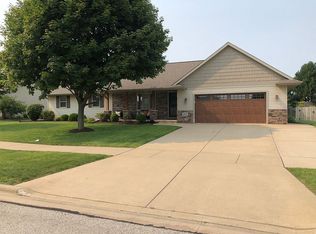1475 Weatherstone Trl, De Pere, WI 54115
