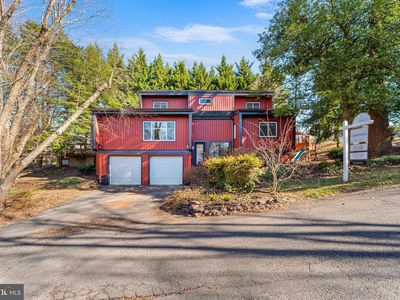 7512 Rolling Rd, Springfield, VA, 22153