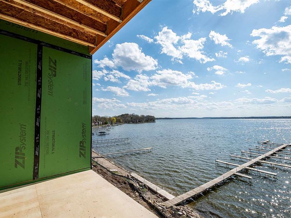 1st image of 5600 Lake Edge #111