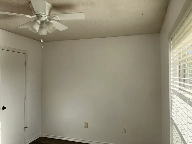 3002 Clover Ln — Photo 9