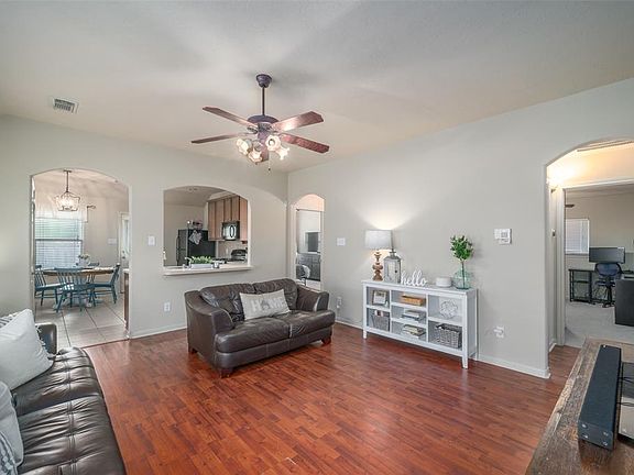3rd image of 2722 Sage Bluff Ave
