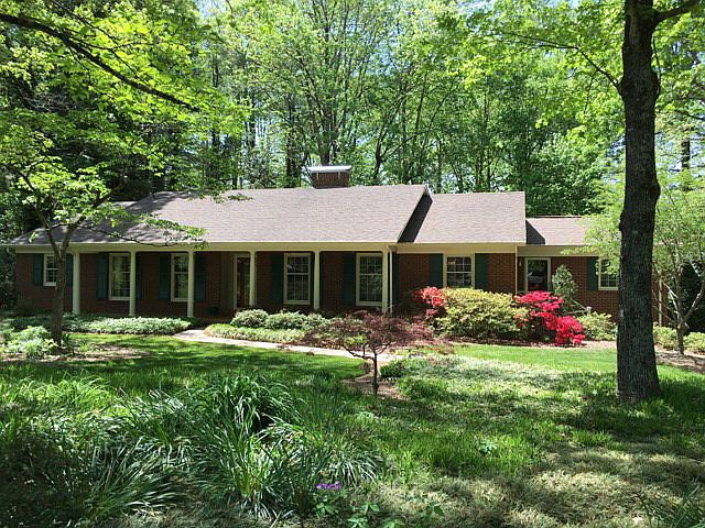1st image of 441 Forest Dr