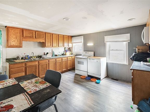 5th image of 534 N Grant St