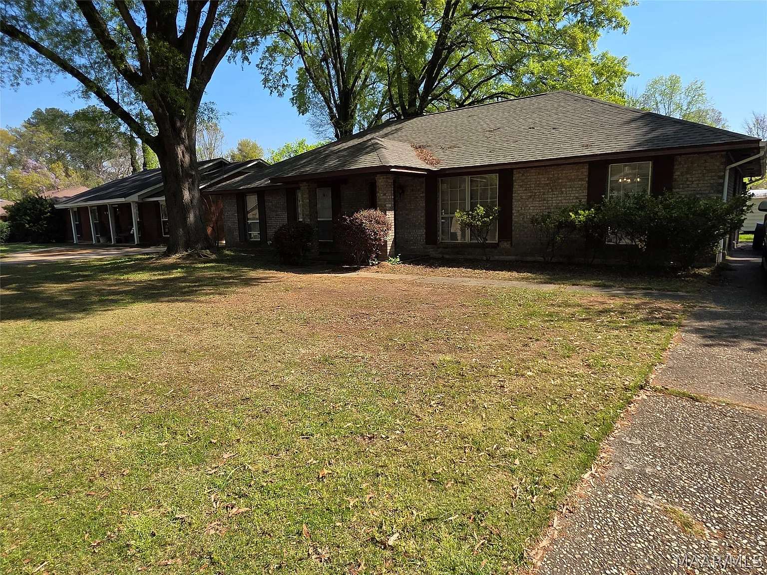 3 bed, 2.0 bath, 1728 sqft, $1,725 — Photo 2