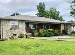 713 W 4th St, Webb City, MO 64870