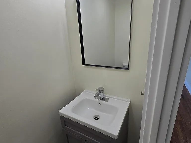 6305 Englewood Ave #3 — Photo 17