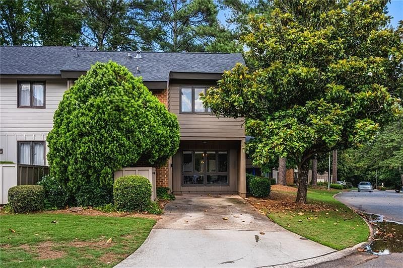 1st image of 2471 Cedar Brk W