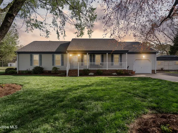 109 Streamdale Court, Moyock, NC 27958