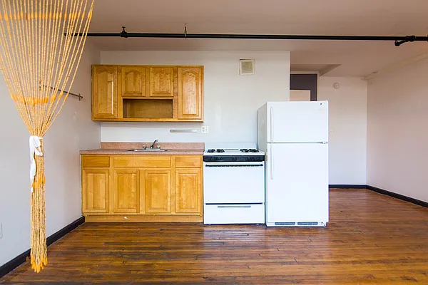 Rented by Nooklyn NYC LLC | media 52