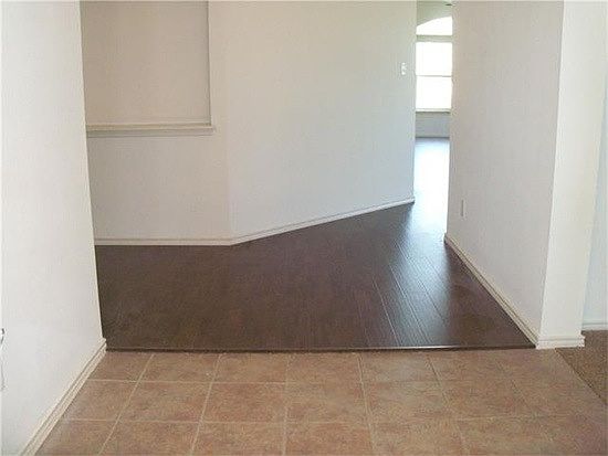 2nd image of 2100 Huxley Ln