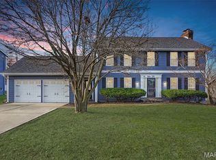 26 Lippizan Rd, Saint Peters, MO 63376